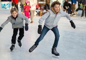 boys skating